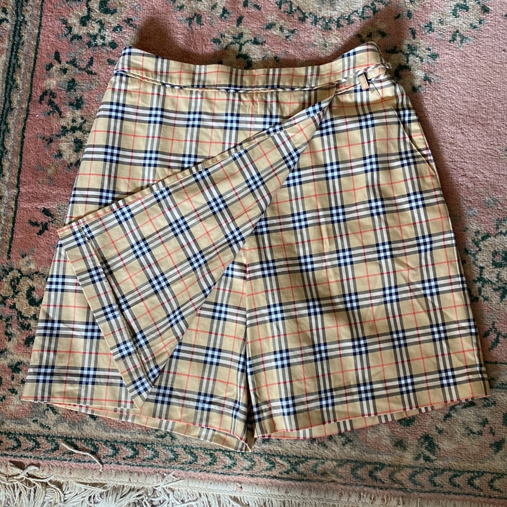 Burberry plaid golf skort